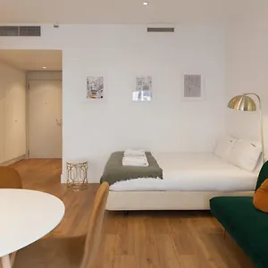 https://flh-santa-catarina-lovely-studio.hotels-lisbon-portugal.com