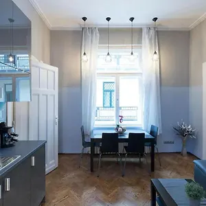 https://vci-street-apartments.inbudapesthotels.com