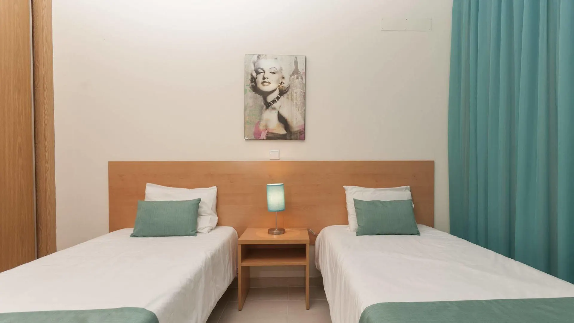 Studio 17 By Atlantichotels - Al Portimão